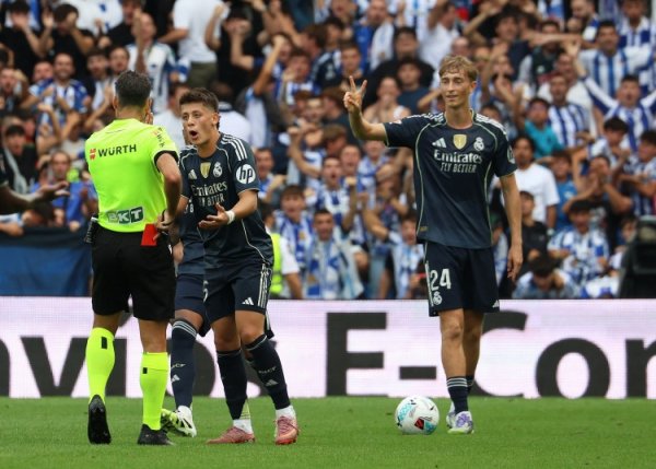 要开团了？世体：皇马将向FIFA提交裁判申诉，好多推行与巴萨联系