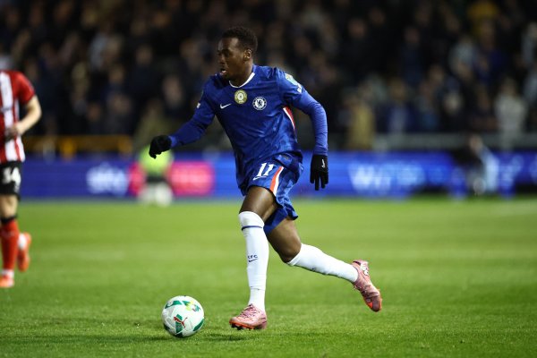 吉滕斯：在球场上要保握厚重不作念傻事 我还在相宜期会激动我方