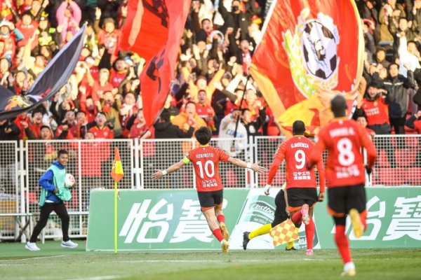 中超辽宁德比！辽宁铁东谈主冲超到手，下赛季将与大连英博演出德比