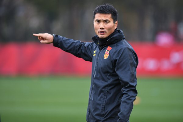 记者：早在9月，一些中超球队高层就知谈邵佳一将出任国足主帅