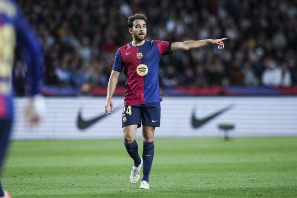 队报：巴黎圣日耳曼有意巴萨后卫加西亚，但愿在冬季转会期引进他