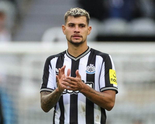 吉马良斯：丹-伯恩的进球太精彩了，我第一响应本认为他要传球