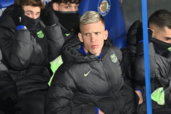 世体：莱万和奥尔莫昨日已收复宽泛现实，为弗里克提供了更多选用