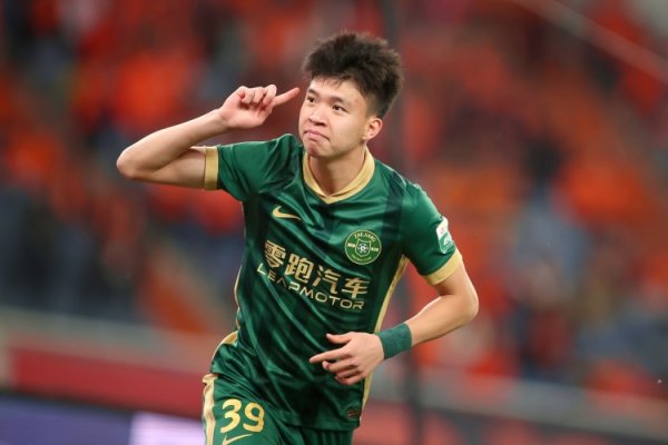 每体：繁多欧洲球队极度中国新星王钰栋！有些已向他抛出橄榄枝