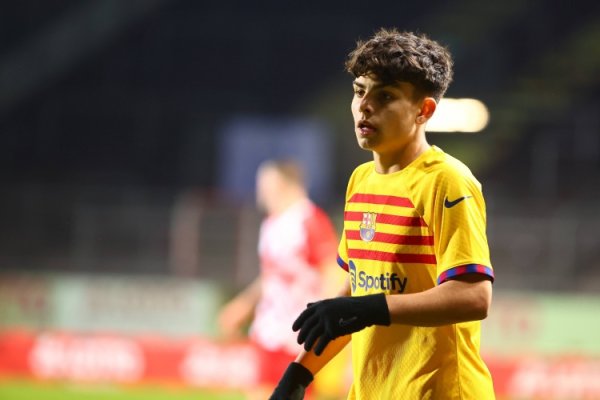 每体：巴萨小将埃斯帕特展望伤缺两个月，球员本被视为孔德替补