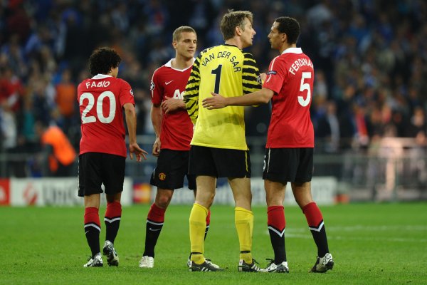 拉亚金身告破，范德萨仍以1311分钟保执最长英超不失球记载