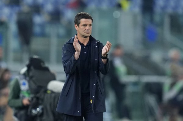 皆沃：咱们因为敌手唯独一次反击契机丢球，迪乌夫踢边路发达可以