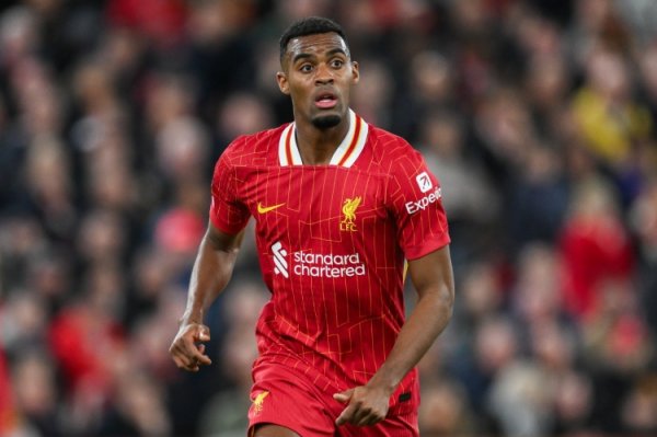 名宿：上赛季赫拉芬贝赫是弘扬最佳球员之一，但本赛季不尽如东说念主见