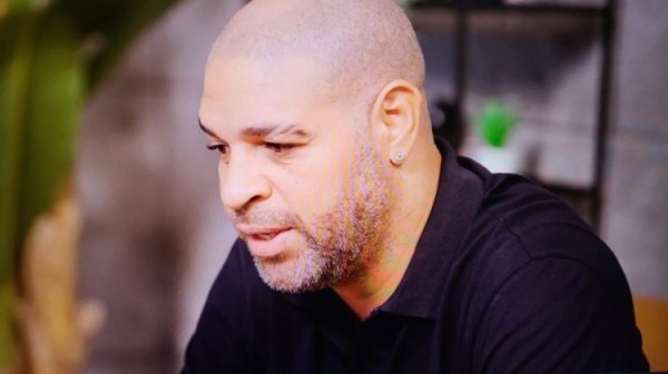 阿德里亚诺：很风物看到国米球迷仍然体恤我 最强的队友是伊布